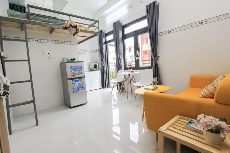 Phòng trọ cao cấp Quận 7 vừa mới khai trương, full nội thất, có ban công, Giá Rẻ, 26m2