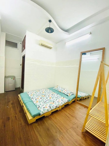 Chỉ còn 1 phòng 1 duy nhất tại 551 Trần Hưng Đạo Quận 1. Đủ nội thất, 20m2