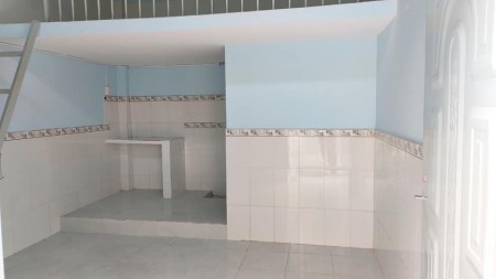 Cho thuê phòng trọ mới đẹp như hình, gác đúc bê tống thật, chắc chắn kiên cố, 28m2