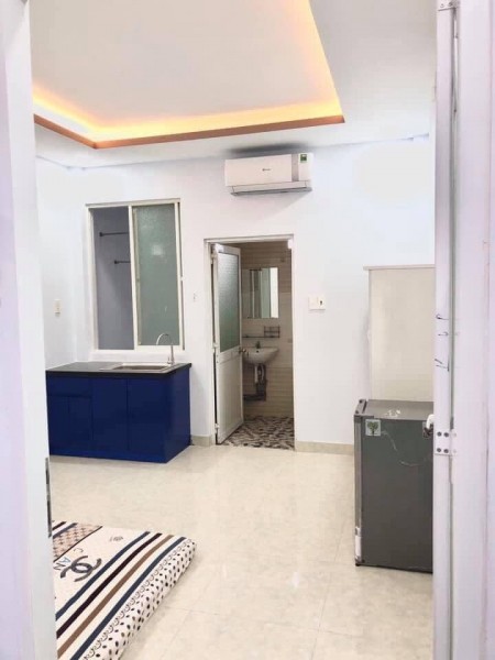 Phòng trọ trên đường Trường Sa, Quận 3, Khu nhà mới xây, Toilet sạch sẽ riêng từng phòng, 26m2