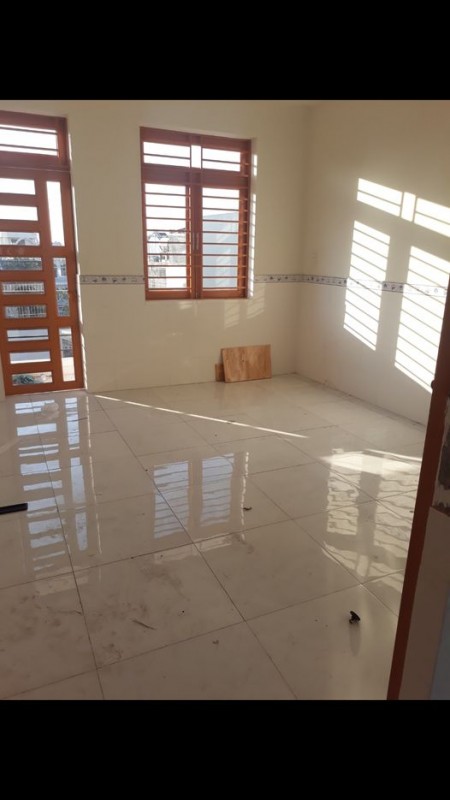 Cho thuê phòng trọ tại Phạm Văn Bạch, Gò Vấp. Giờ tự do, An ninh, có camera giám sát, 28m2