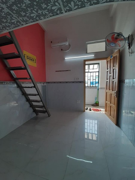 Phòng trọ Dương Bá Trạc Quận 8, Có máy lạnh, có gác siêu rộng, mới tinh, 26m2