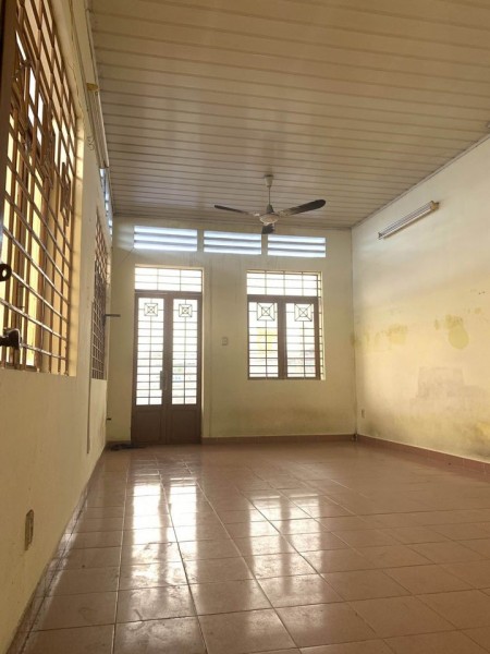 Cho thuê phòng trọ Lê Văn Việt Quận 9, Gần Ngã Tư Thủ Đức, giá 2tr5, 28m2, 28m2