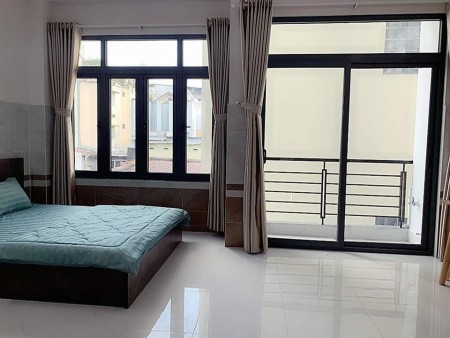 Phòng trọ cao cấp tại Lê Quang Định, có gác rộng, có ban công, 28m2