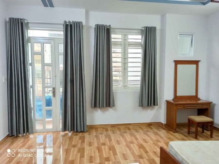 Cần cho thuê Phòng trọ Quận 8 giáp q1-5-7 gần cầu Nguyễn Văn Cừ. Giá từ 3tr7 đến 5tr2 tùy phòng, 20m2