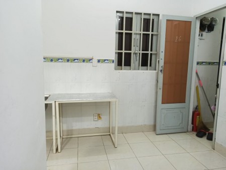 Cho thuê phòng trọ tại Trần Văn Ơn, Tân Sơn Nhì, Tân Phú, Khu an ninh, có cửa sổ mát mẽ, sáng sủa, 23m2