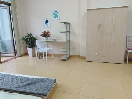 Phòng trọ gần Bình Thạnh, Đường Đặng Thùy Trâm, full nội thất có ban công, 27m2