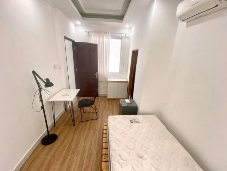 Phòng đẹp ngay trung tâm Quận 3 đầy đủ tiện nghi nội thất có ban công cực đẹp, đủ tiện nghi, 25m2