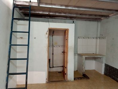 Phòng trọ tại Dương Quảng Hàm có gác lững, có chổ nấu ăn, có chổ phơi đồ, 24m2