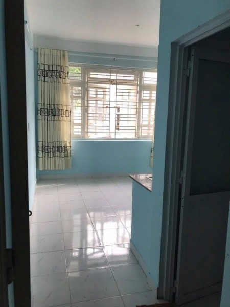 Phòng trọ tại Ung Văn Khiêm, Bình Thạnh giá rẻ, có bếp và wc trong phòng, 25m2