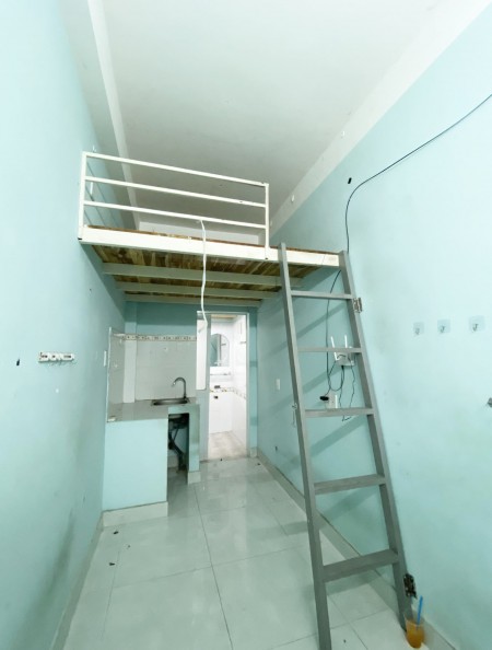 Phòng trọ tại Khánh Hội, P4, Q4 ngay chân cầu Kênh Tẻ, có bảo vệ 24/24, 29m2