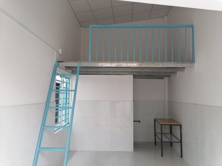 Phòng trọ cho thuê gác cao không đụng đầu, khu mát mẽ, thoáng gió, 27m2