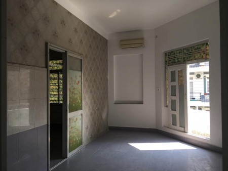 Phòng trọ 71 Nguyễn Du, Gò Vấp gần ngay Emart, Có ban công thoáng mát, phòng rộng rãi, 26m2