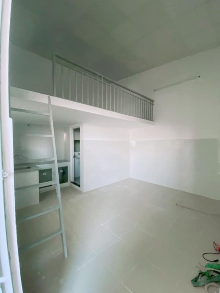 Phòng trọ tại Gò Vấp có gác, ban công, cửa sổ rất thoáng mát, 27m2