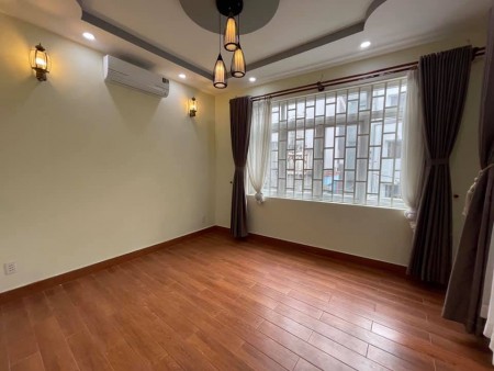 Cho thuê phòng trọ cao cấp, tại Bình Thạnh, phòng ngủ, bếp tách biệt full nội thất. Phòng có cửa sổ, 25m2