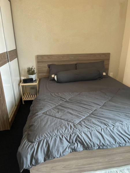 Cho thuê phòng trọ full nội thất, ban công, cửa sổ, đầy đủ nội thất: Máy lạnh, tủ lạnh,giường, nệm,, 28m2