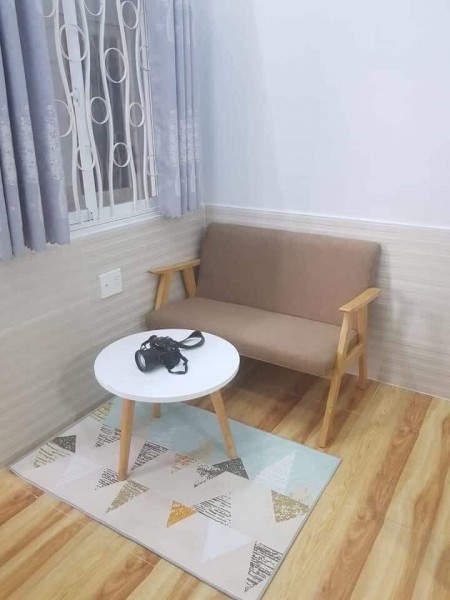 Cho thuê phòng Lầu 3 và Lầu 2, vị trí thuận lợi, gần Đại học, Bách Khoa, Văn Hiến, 25m2