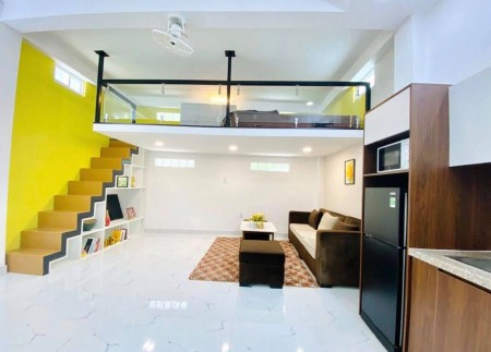 Cho thuê phòng trọ chất lượng có 102 tại Gò Vấp, phòng được trang bị nội thất : máy lạnh, nệm, tủ..., 28m2
