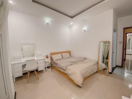 Phòng mới như hình, giờ giấc tự do, không chung chủ, full nội thất, có ban công, 28m2