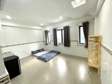 Phòng mới toanh cho thuê tại quận Gò Vấp, nhà mới xây, có ban công, full nội thất, 25m2