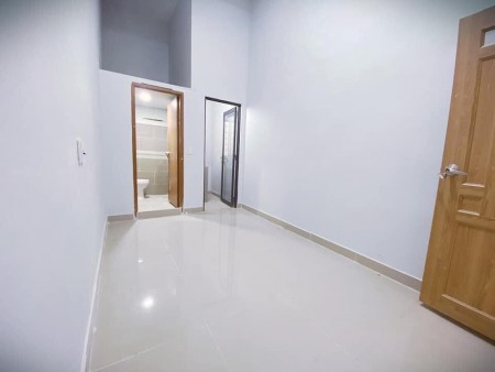 Cho thuê phòng trọ tại quận 3, có máy lạnh, kệ bếp, thoáng mát, không chung chủ, 25m2