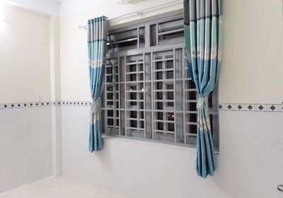 Phòng trọ cần cho thuê tại quận Tân Bình, nhà bao sạch sẽ, an ninh, wc riêng, đồng hồ riêng, 25m2