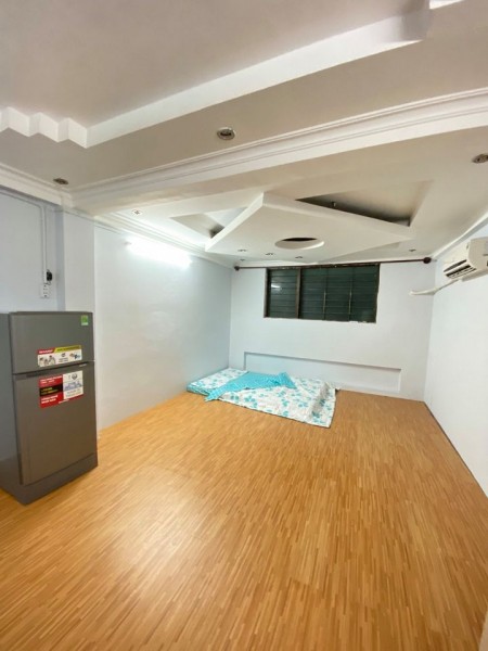 Cho thuê phòng trọ tại quận 10, nằm ngay khu trung tâm, đi học mấy trường đại học siêu gần, 38m2