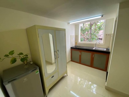 Phòng trọ cho thuê mới 100% tại BìnhThạnh, full nội thất, thang máy, bếp rộng ngay cửa sổ ngoài trời, 25m2
