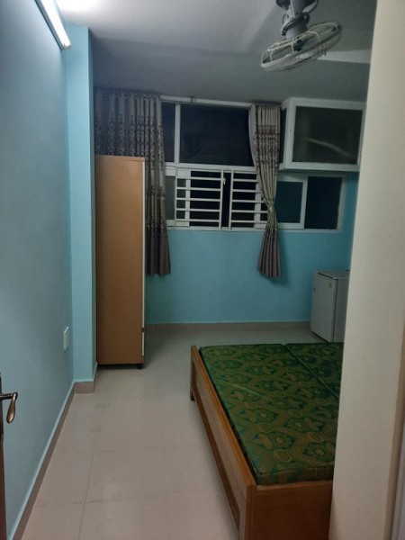 Cho thuê phòng tại quận 1, phòng có cửa sổ lớn nên thoáng mát, full nội thất, giờ giấc tự do, 25m2