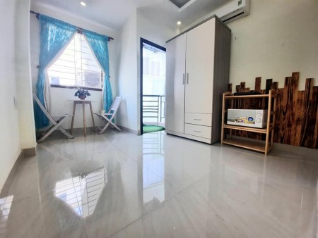 Phòng trọ cho thuê tại quận 1, ánh sáng khắp phòng, gió tự nhiên ngập phòng, full nội thất, 28m2