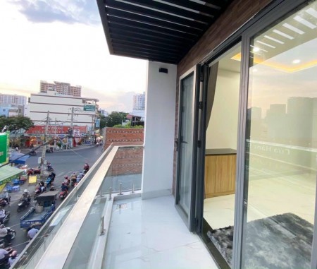 Phòng trọ cho thuê tại Tân Phú, phòng full nội thất có ban công view đẹp, giờ giấc tự do, 28m2