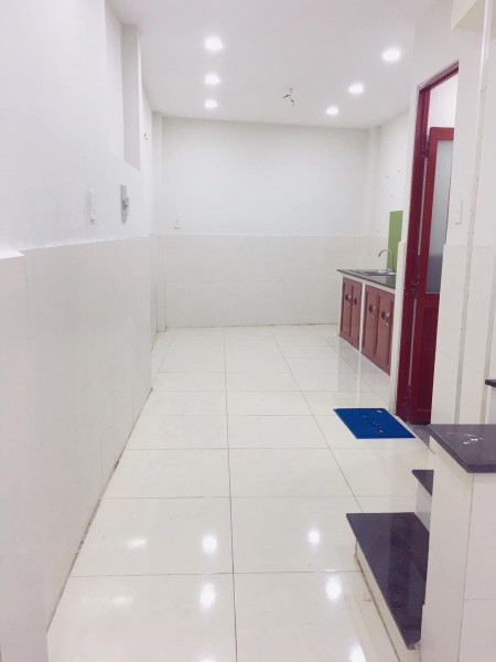 Cho thuê phòng trọ tại Phú Nhuận, khu vực an ninh, không trộm cướp, có máy lạnh trong phòng, 28m2