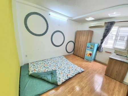 Cho thuê phòng trọ full nội thất tại Phú Nhuận, ra vào cửa khoá vân tay, camera an ninh 24/24, 22m2