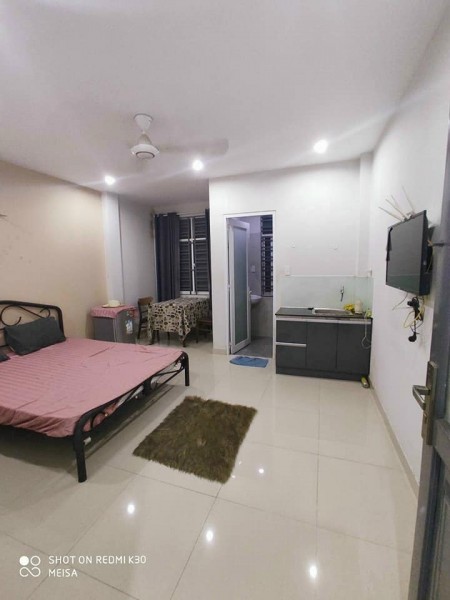 Cho thuê phòng trọ tại Bình Thạnh, phòng rộng rãi thoáng mát, nội thất đầy đủ, giờ giấc tự do, 32m2