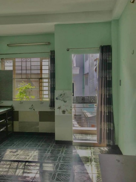 Cho thuê phòng trọ tại quận 1, phòng đầy đủ nội thất, giờ giấc tự do, được nuôi pet, 25m2