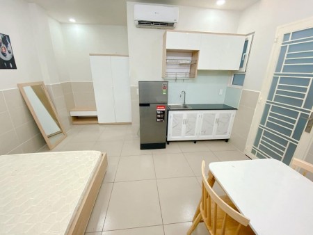 Phòng mới trung tâm Tân Bình đầy đủ tiện nghi nội thất, 27m2