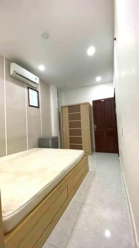 Phòng trọ cho thuê giá rẻ tại Quận 10, có ban công thoáng mát, full nội thất mới hiện đại, 26m2