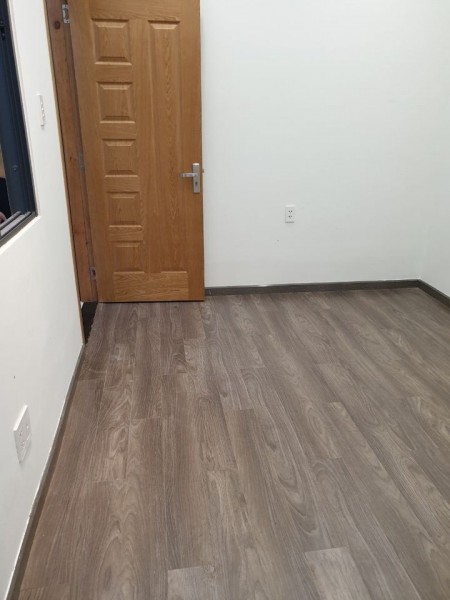 Phòng trọ tại Hẻm 39 Đường 102 Lã Xuân Oai, quận 9. Diện tích 25m2: 2tr7/ 2 người, 25m2