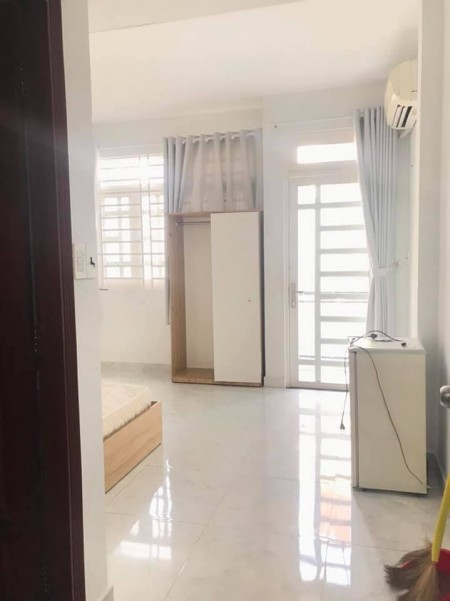 Phòng trọ cao cấp, cửa sổ thoáng mát full nội thất tại 278/ Nhật Tảo, Quận 10, 29m2