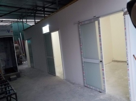 Cho thuê phòng đơn giá là 1tr8 ( không điều hoà ) và 2tr2 có điều hoà tại Nguyễn Chí Thanh, Đống Đa, 20m2