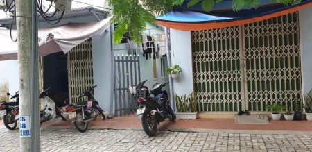 Cho thuê phòng trọ 25m2 Hoàng Thị Ái, Hòa Xuân, Cẩm Lệ khu trọ rất an ninh, 25m2