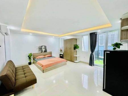Phòng trọ cao cấp full nội thất, có cửa sổ thoáng mát, có ban công rộng 38m2 ở được 3 đến 4 người., 38m2
