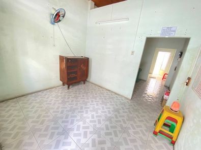 Cho thuê nguyên tầng lầu 1 35m2 giá chỉ 3 triệu/tháng tại đường Trịnh Đình Trọng, Tân Phú, 35m2