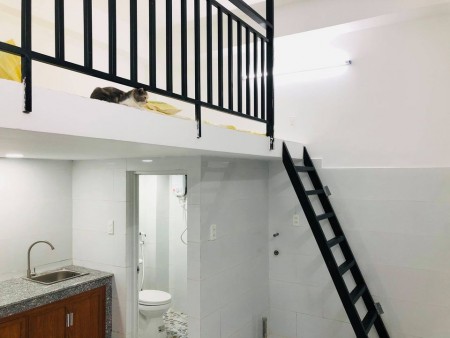 Phòng 3tr4 giảm còn 3tr1/tháng trong 3 tháng đầu và free xe gần Aeon Tân Phú, 28m2