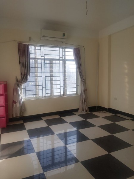 Phòng trọ khép kín full đồ dùng rộng rãi 37m2 giá phòng giảm còn 3tr5 tại số 8, ngõ 850 Đường Láng, 37m2