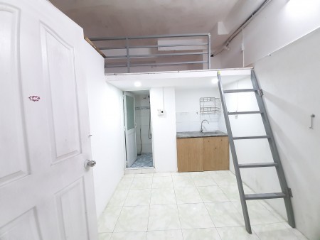 Phòng trọ giá 3triệu500 có gác và phòng 4tr500 20m2 có cửa sổ. Tại 58/15 Đường Thành Thái, Quận 10, 28m2