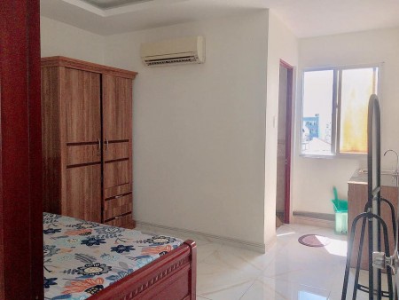 Trống 1 phòng 25m2 tại 936 Đường Nguyễn Kiệm, Phường 3, Gò Vấp dịch giảm 300k tháng đầu, 25m2
