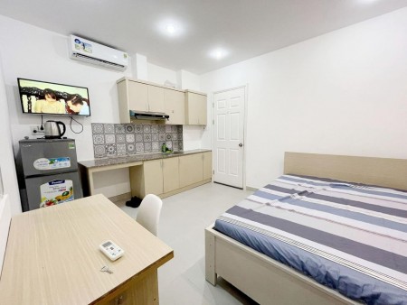 Mình chính chủ cho thuê phòng cao cấp, full nội thất vào ở ngay tại 281 Lê Văn Sỹ, Tân Bình, 25m2