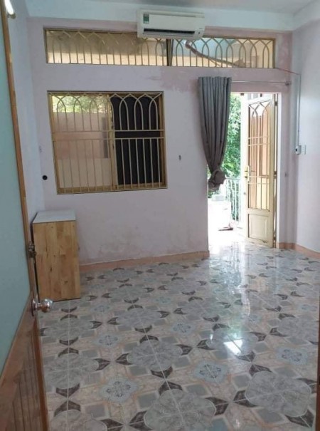 Phòng trọ cho thuê tại Phan Văn Trị, Phường 7, Quận 5 giá 4 triệu/tháng, phòng 25m2 có ban công, 25m2