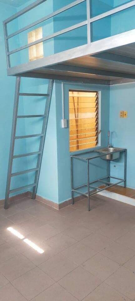 Em có phòng trọ khu trung tâm Bình Thạnh Giá từ 2tr7-3tr(phòng ở tầm 3-4ng). Liên hệ cc: 0903897876, 27m2